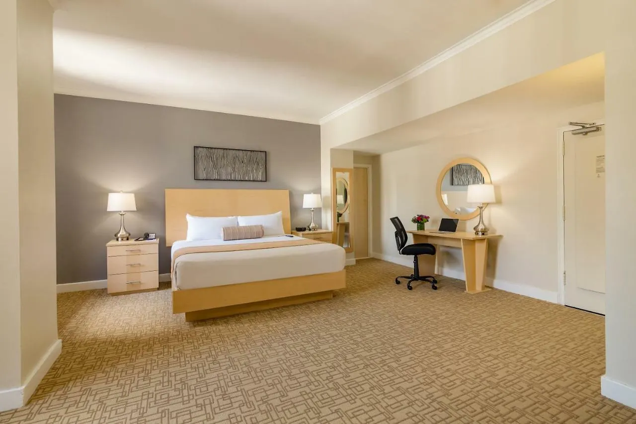 Hotel Pennsylvania New York 3*,
